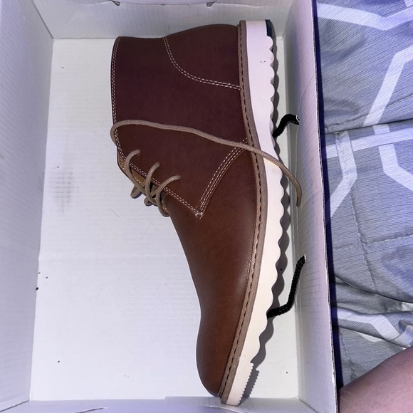 Aldo Size 10 Shoes - Picture 2 of 3